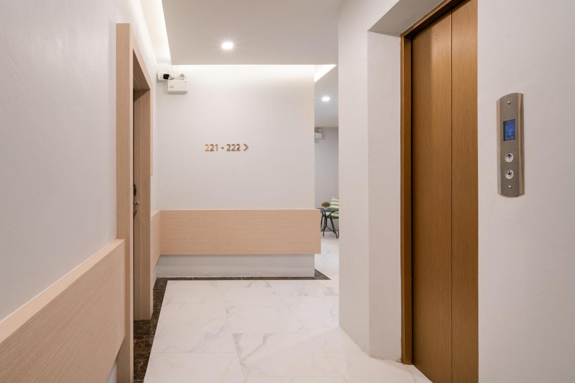 Samyan Serene Hotel Bangkok Exterior photo